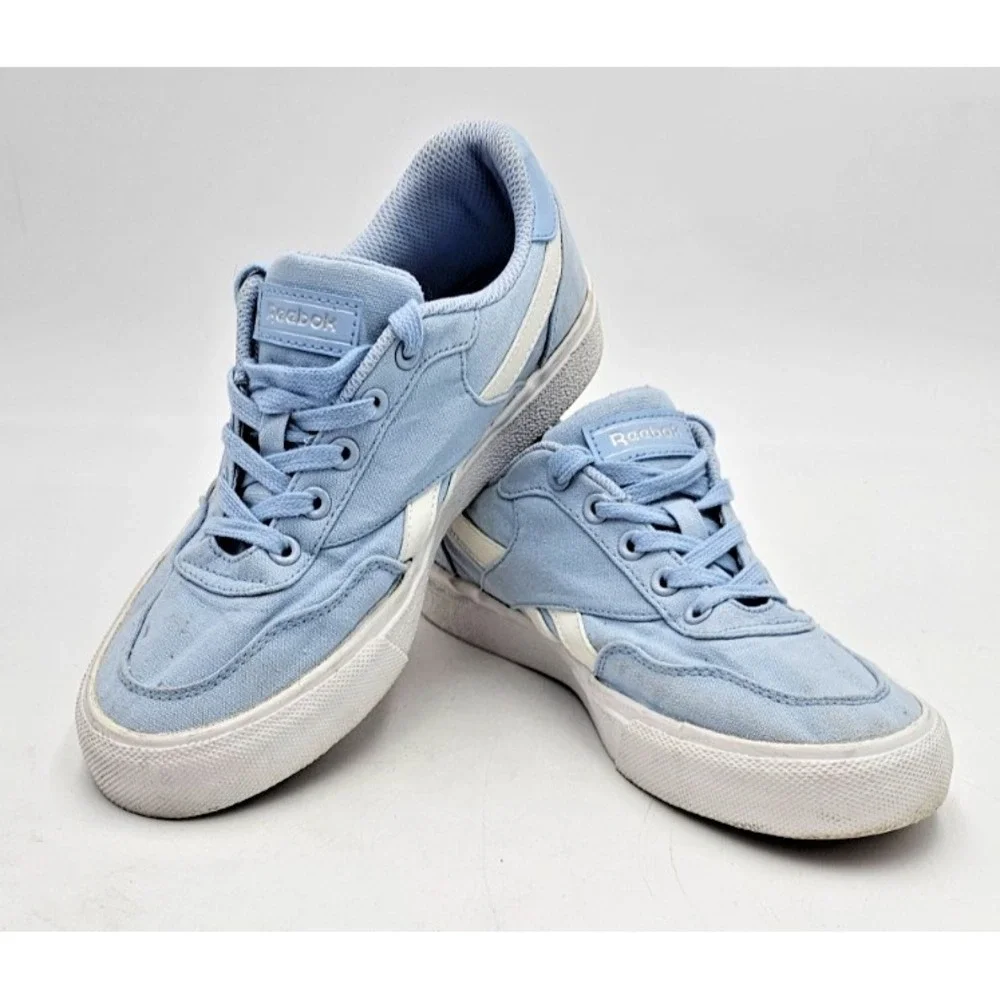 Reebok Women's 8.5 Light Blue Pastel Sneakers Gum Sole Lifestyle Comfort Shoes